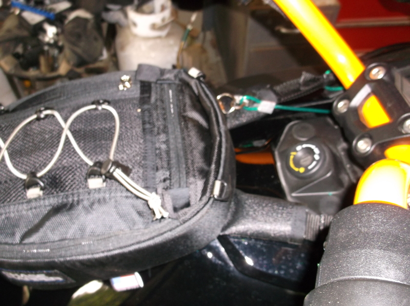 spyder-tankbag-03.JPG
